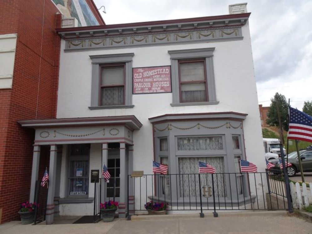 The outside of the Old Homestead House Museum